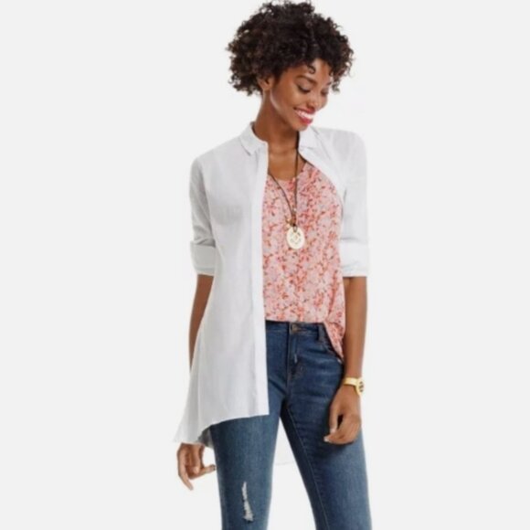 CAbi "Bella" Floral Print Sleeveless Chiffon Blouse - Picture 16 of 16